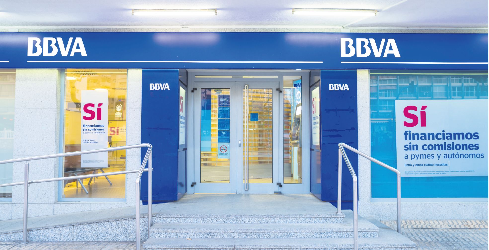 3.5万华人账户被冻结西班牙华人集体维权